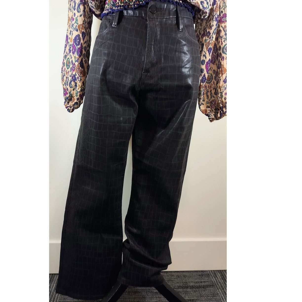 Frame 32 Gray Checkered Faux Croc Leather Flare Button Zip Closure Pants